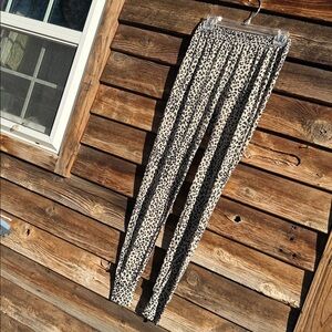WinterSilks Animal Print Leggings